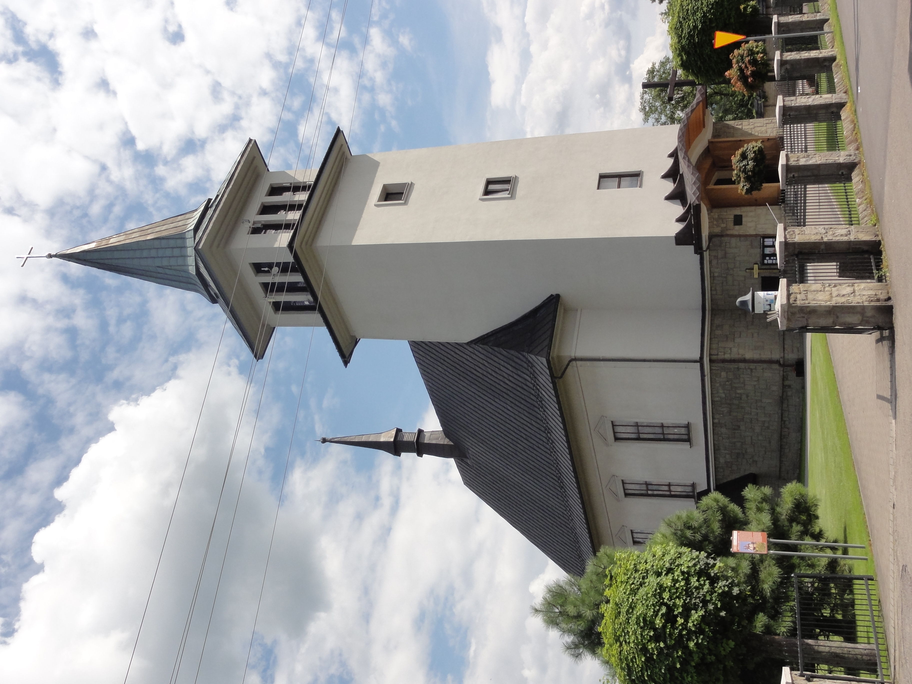 Parafia św. Michała Archanioła w Leśnej